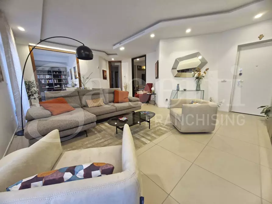 Immagine 8 di Appartamento in vendita  in Via Alcide de Gasperi a Palermo