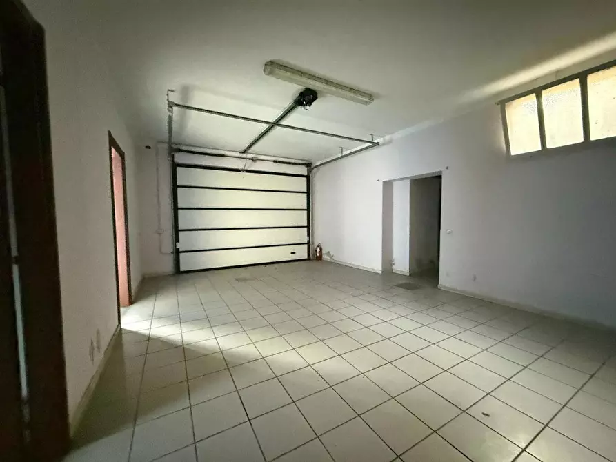 Immagine 25 di Appartamento in vendita  in Via Marchiani, 8 a Passirano