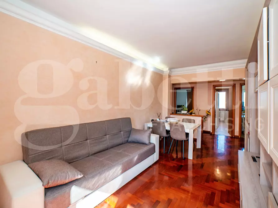 Immagine 10 di Appartamento in vendita  in Via Giovanni Pittaluga, 28 a Roma