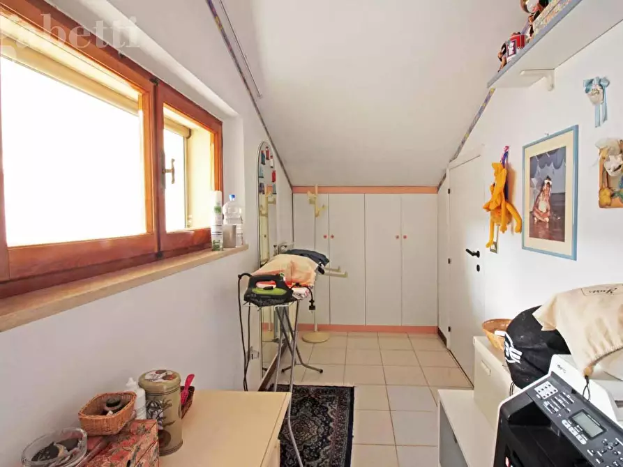 Immagine 15 di Villa in vendita  in Via PERUGINO, 36 a Senigallia