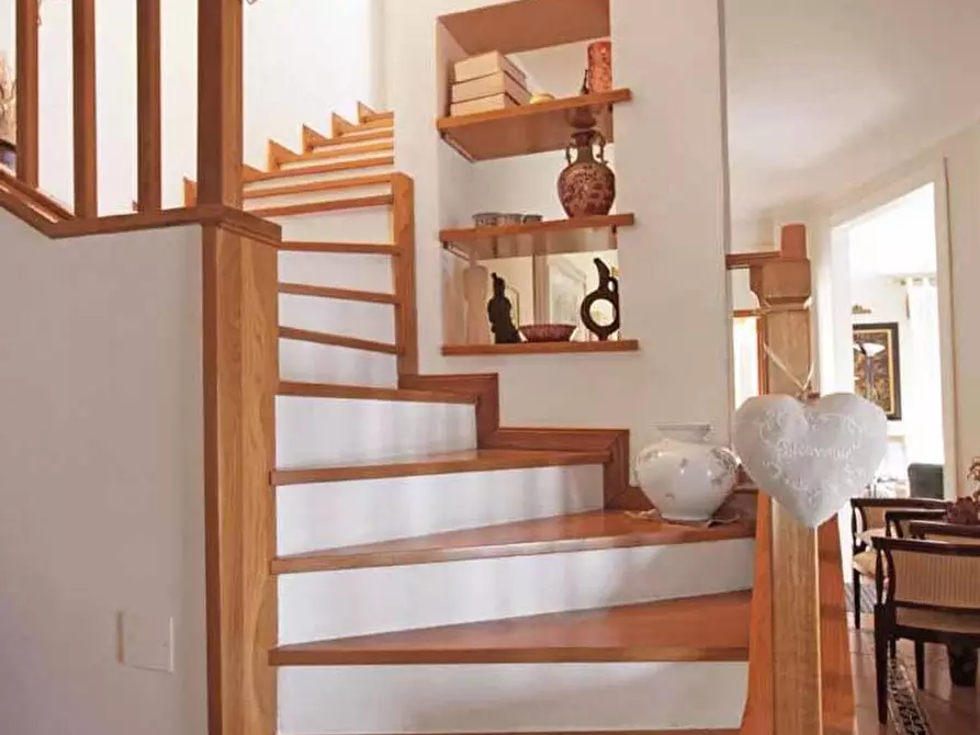 Immagine 13 di Villa in vendita  in Via PERUGINO, 36 a Senigallia