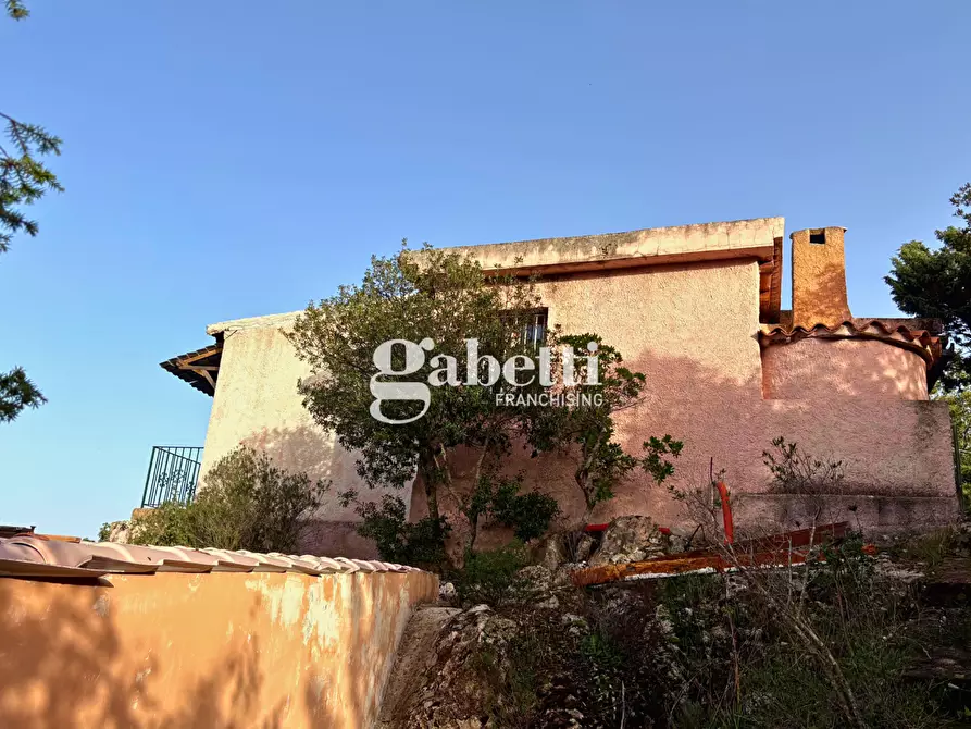 Immagine 26 di Magazzino in vendita  in LocalitÃ  Sas Enas, 2 a Padru