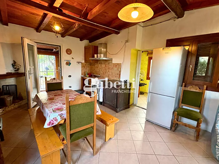 Immagine 12 di Magazzino in vendita  in LocalitÃ  Sas Enas, 2 a Padru