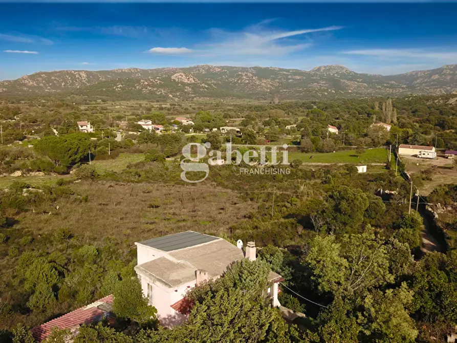 Immagine 30 di Magazzino in vendita  in LocalitÃ  Sas Enas, 2 a Padru