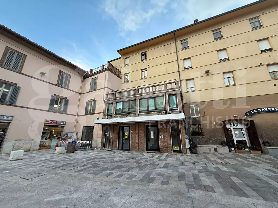 Immagine 3 di Appartamento in vendita  in Piazza MAZZINI, 55 a Bastia Umbra