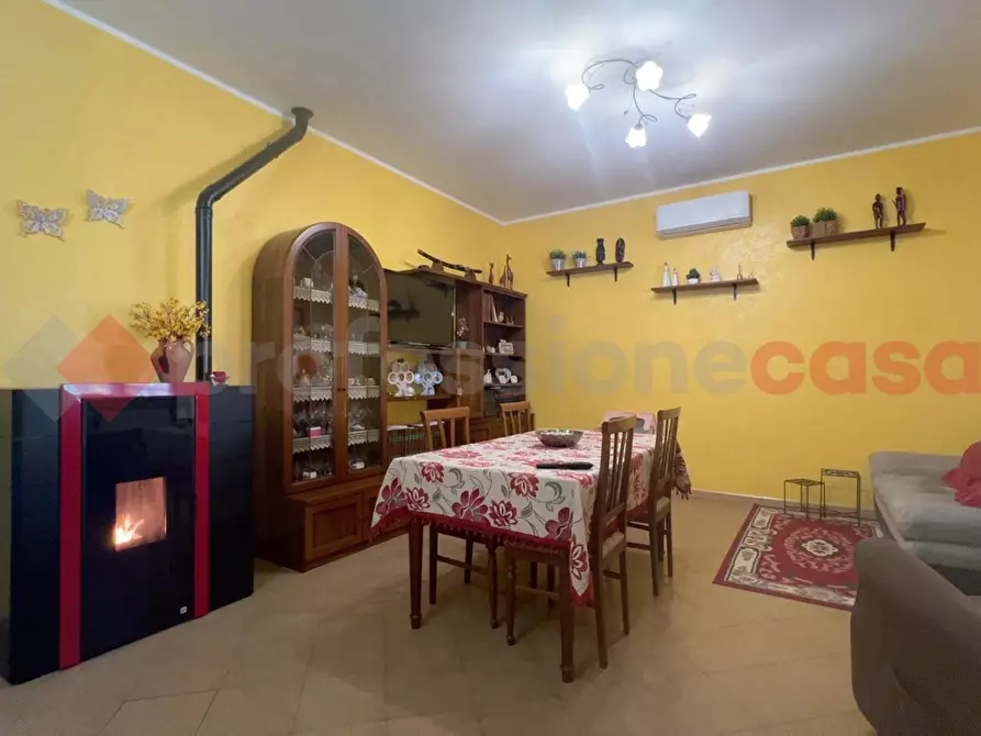 Immagine 3 di Casa bifamiliare in vendita  in Strada VICINALE VALLE D'UOVO, 7 a Fumone