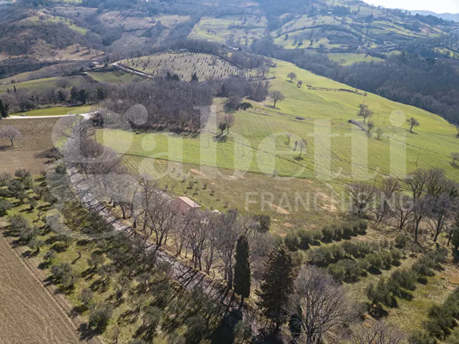 Immagine 20 di Rustico / casale in vendita  in Via DON GIULIO BARBANI, 1 a Assisi