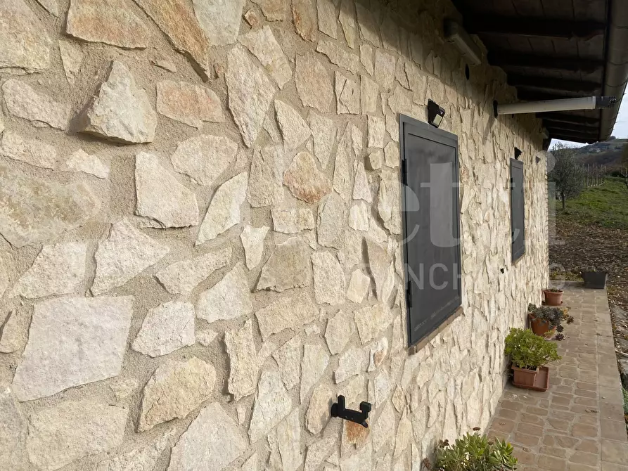 Immagine 27 di Rustico / casale in vendita  in Via DON GIULIO BARBANI, 1 a Assisi