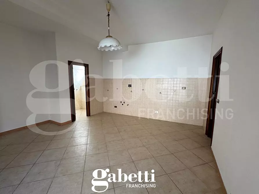 Immagine 7 di Appartamento in vendita  in Via Fuori Porta Roma a Capua