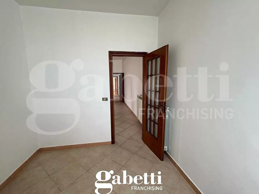 Immagine 12 di Appartamento in vendita  in Via Fuori Porta Roma a Capua