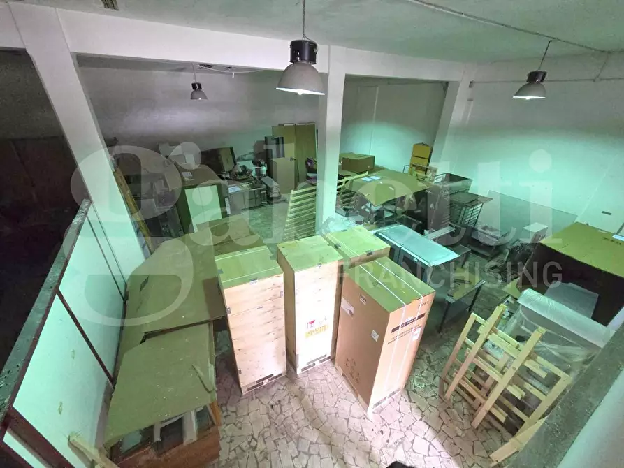 Immagine 25 di Capannone industriale in vendita  in Via salve d'esposito a Napoli