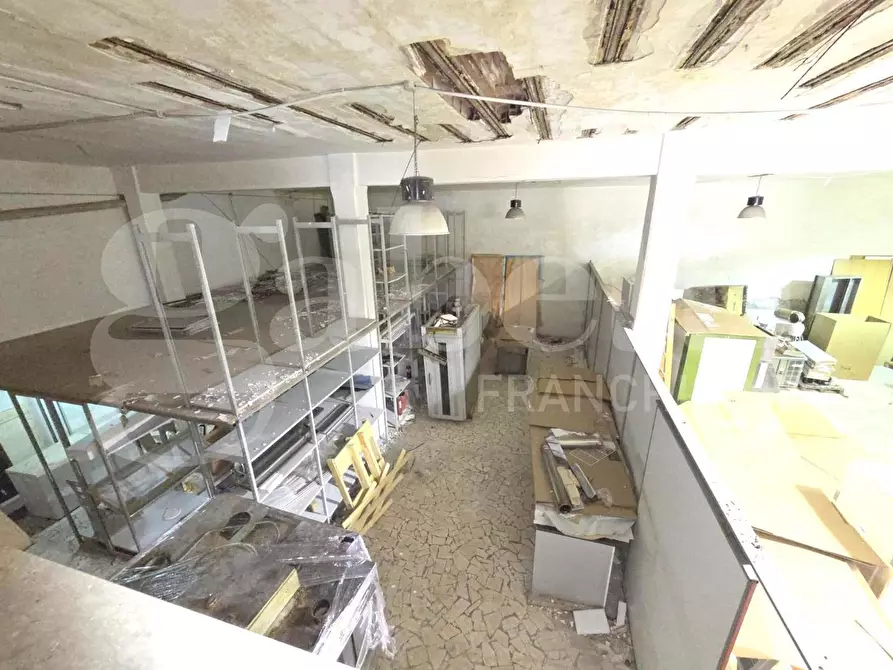 Immagine 21 di Capannone industriale in vendita  in Via salve d'esposito a Napoli