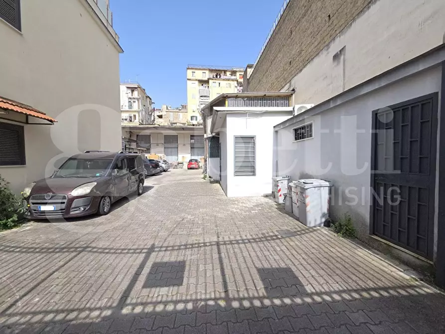 Immagine 4 di Capannone industriale in vendita  in Via salve d'esposito a Napoli