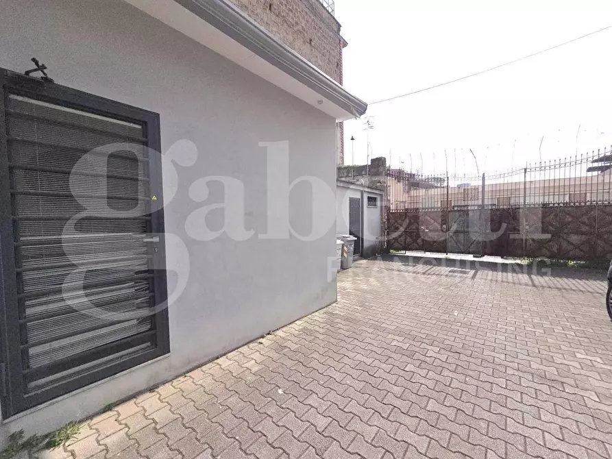 Immagine 8 di Capannone industriale in vendita  in Via salve d'esposito a Napoli