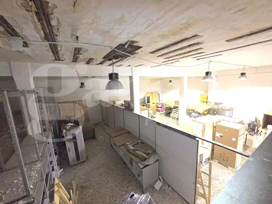 Immagine 17 di Capannone industriale in vendita  in Via salve d'esposito a Napoli