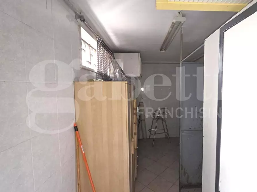 Immagine 12 di Capannone industriale in vendita  in Via salve d'esposito a Napoli