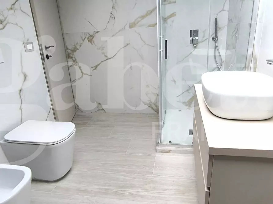 Immagine 16 di Appartamento in vendita  in Via arenaccia, 127 a Napoli