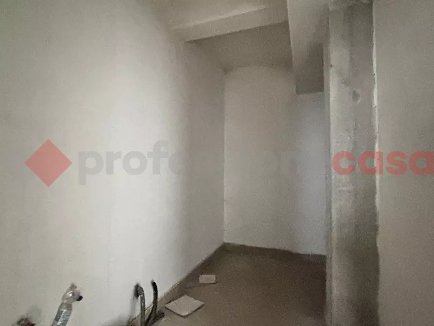 Immagine 11 di Negozio in affitto  in Via S.S. 155 Montelena, 15 a Alatri