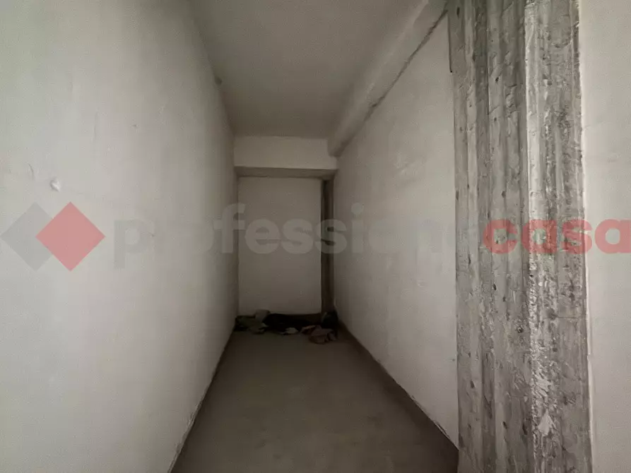 Immagine 5 di Negozio in affitto  in Via S.S. 155 Montelena, 15 a Alatri