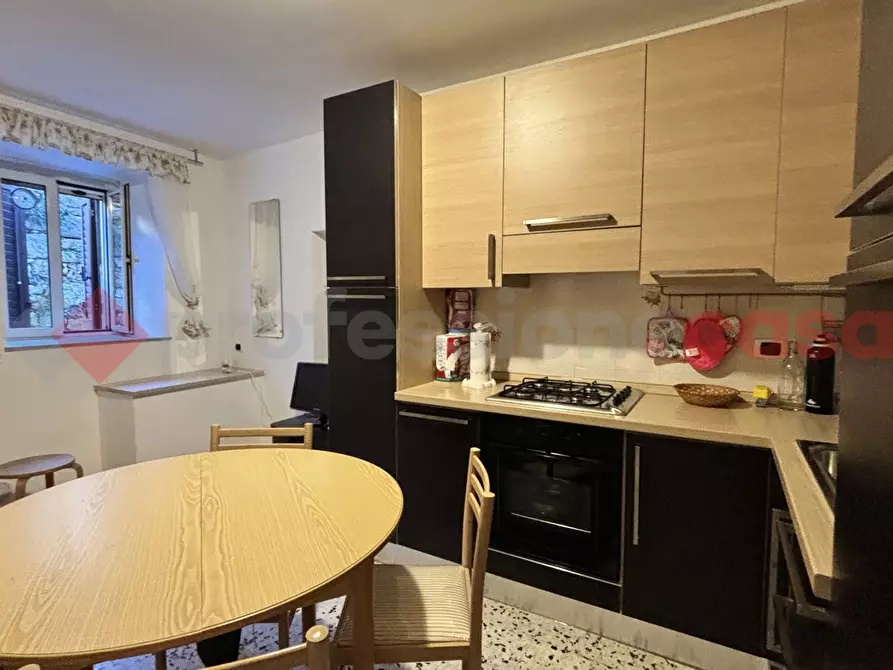 Immagine 2 di Appartamento in vendita  in Via Nazionale, 30 a Vico Nel Lazio