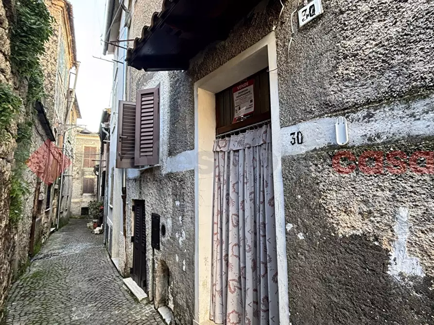 Immagine 3 di Appartamento in vendita  in Via Nazionale, 30 a Vico Nel Lazio