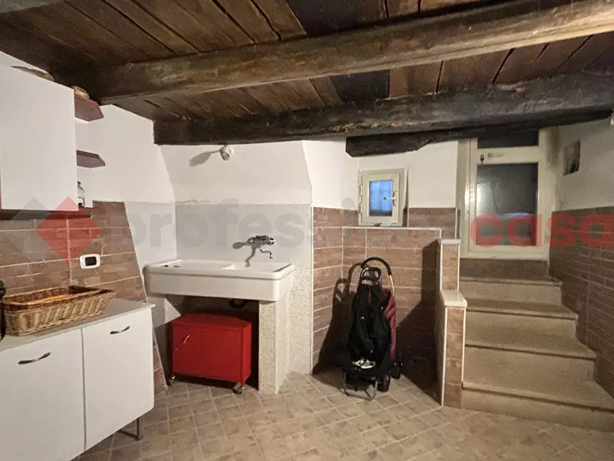 Immagine 14 di Appartamento in vendita  in Via Nazionale, 30 a Vico Nel Lazio