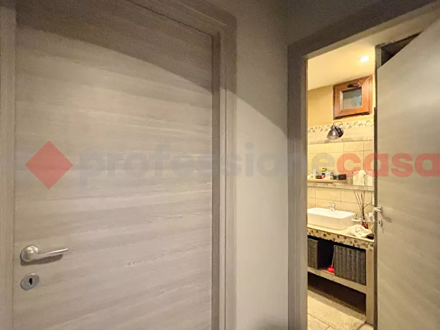 Immagine 3 di Appartamento in vendita  in Via Grumo Appula, 9 a Roma