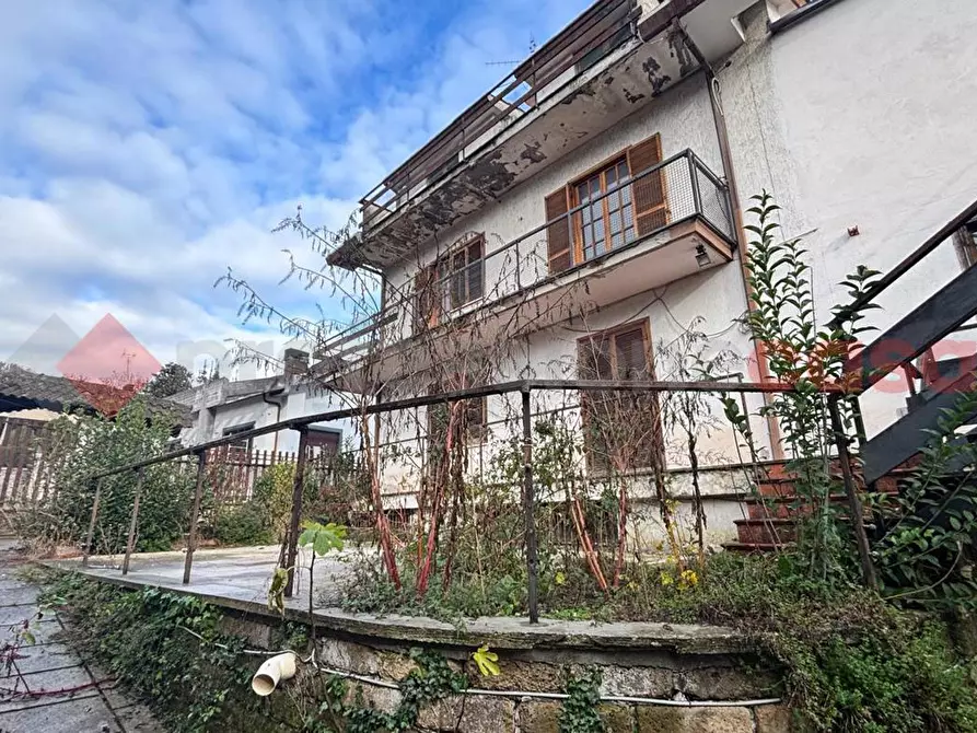 Immagine 5 di Villa in vendita  in Via Villini, 21 a Alatri
