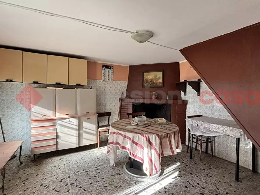 Immagine 3 di Appartamento in vendita  in Via casappo, 39 a Vico Nel Lazio