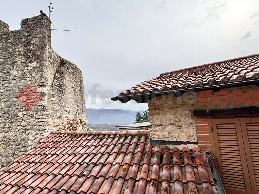 Immagine 10 di Appartamento in vendita  in Via Vittorio Emanuele, 10 a Vico Nel Lazio