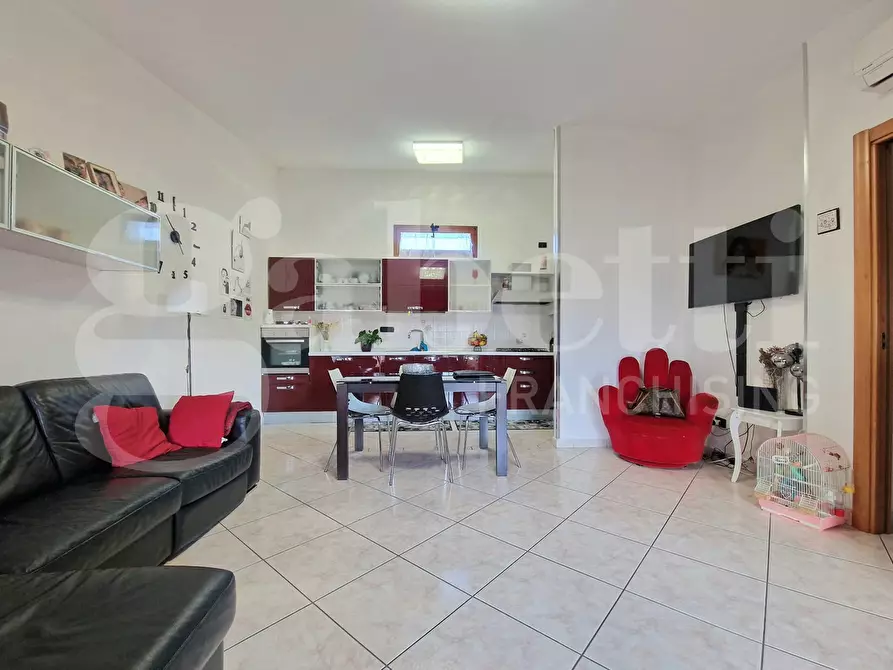 Immagine 2 di Appartamento in vendita  in Via newton, 15 a Sestu