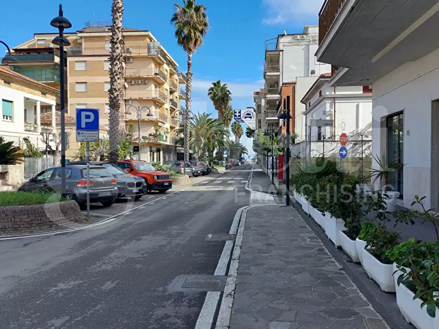 Immagine 12 di Attività commerciale in vendita  in Via Trieste, 126 a Tortoreto