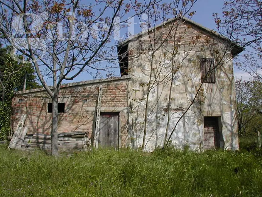 Immagine 4 di Rustico / casale in vendita  in Via ARCEVIESE, 121 a Senigallia