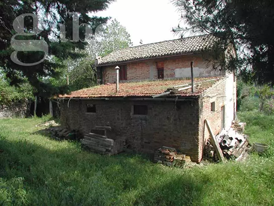 Immagine 1 di Rustico / casale in vendita  in Via ARCEVIESE, 121 a Senigallia