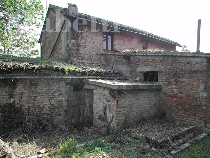 Immagine 2 di Rustico / casale in vendita  in Via ARCEVIESE, 121 a Senigallia