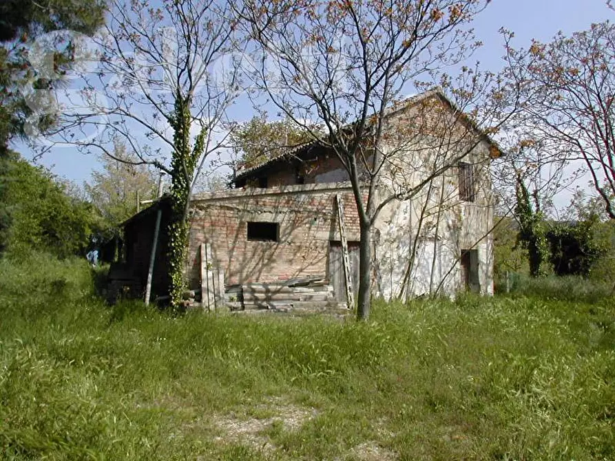 Immagine 7 di Rustico / casale in vendita  in Via ARCEVIESE, 121 a Senigallia