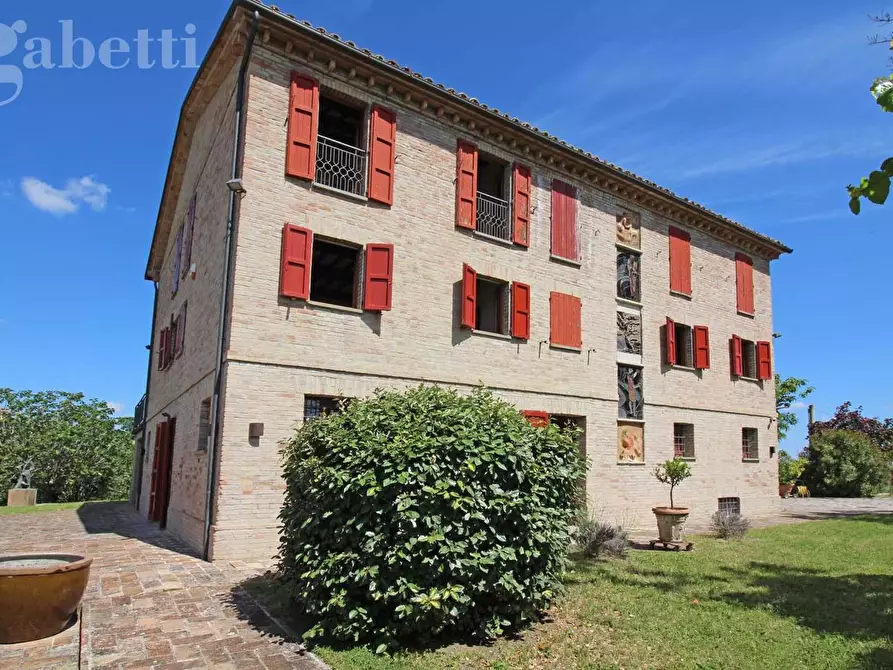 Immagine 2 di Casa bifamiliare in vendita  in Via MONTALE a Arcevia