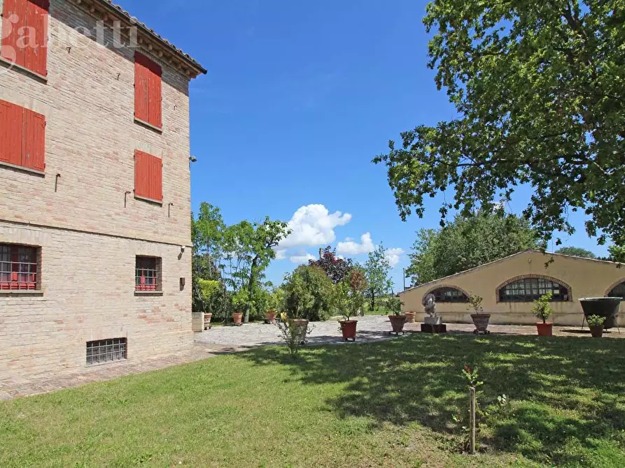 Immagine 3 di Casa bifamiliare in vendita  in Via MONTALE a Arcevia