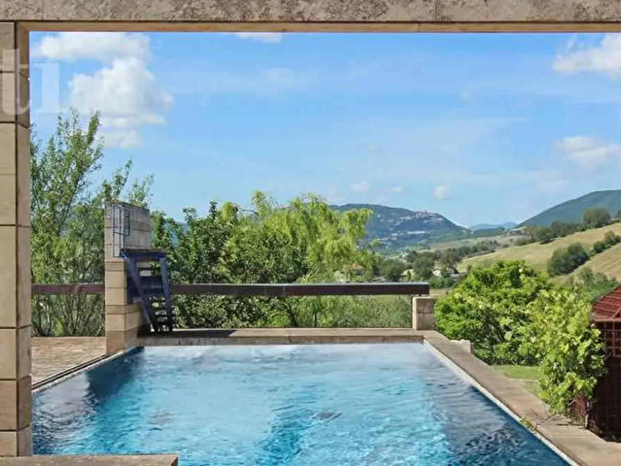 Immagine 29 di Casa bifamiliare in vendita  in Via MONTALE a Arcevia