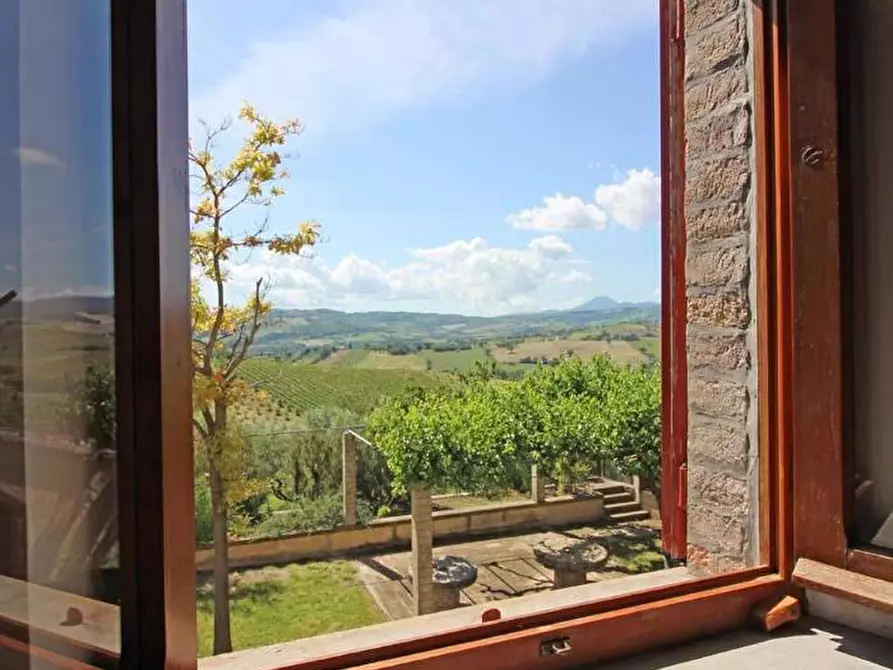 Immagine 17 di Casa bifamiliare in vendita  in Via MONTALE a Arcevia