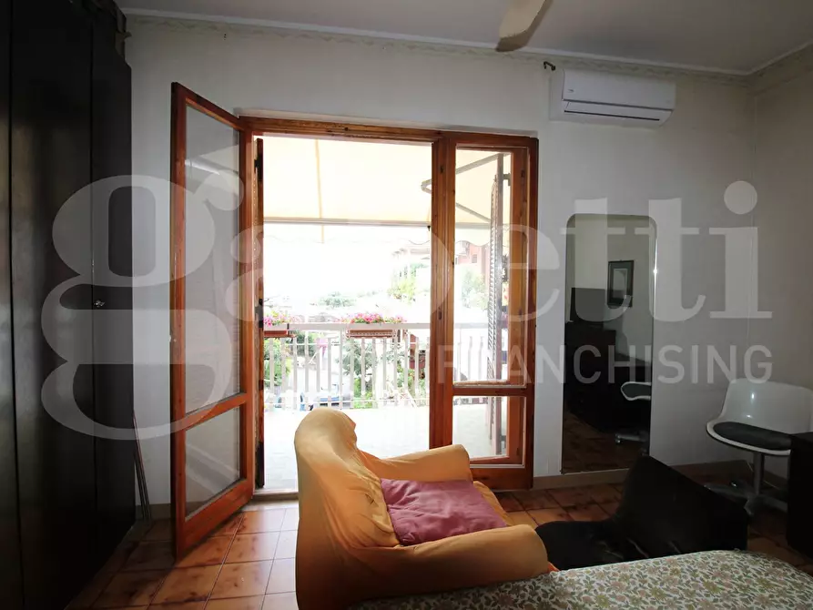 Immagine 16 di Appartamento in vendita  in Via Nazionale, 32 a Aci Castello