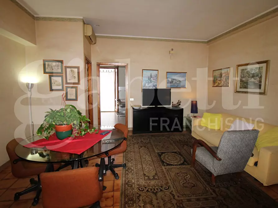 Immagine 6 di Appartamento in vendita  in Via Nazionale, 32 a Aci Castello