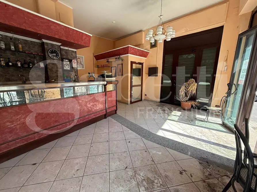 Immagine 17 di Negozio in vendita  in Piazza della Guardia, 20/21 a Catania