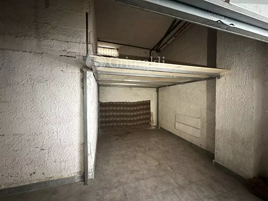 Immagine 9 di Box auto in affitto  in Via Palladio, 12 a Acerra