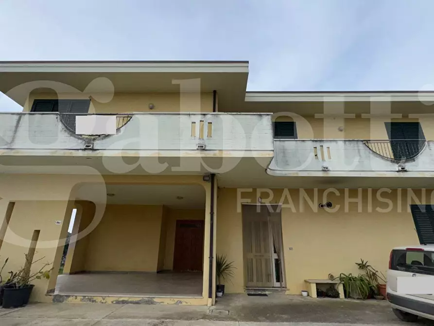 Immagine 30 di Villa in vendita  in Via Ciccola, 79/bis a Roseto Degli Abruzzi