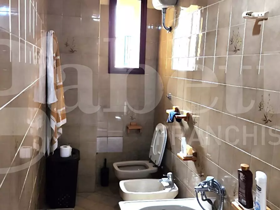 Immagine 17 di Appartamento in vendita  in Piazza Garibaldi, 101 a Napoli