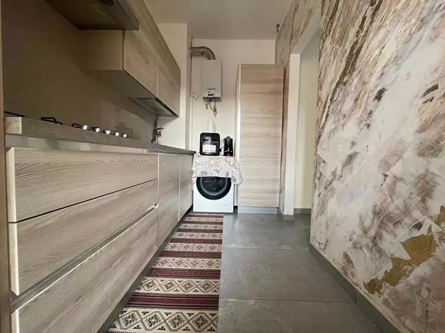 Immagine 10 di Appartamento in vendita  in Piazza cavour, 7 a Abbiategrasso