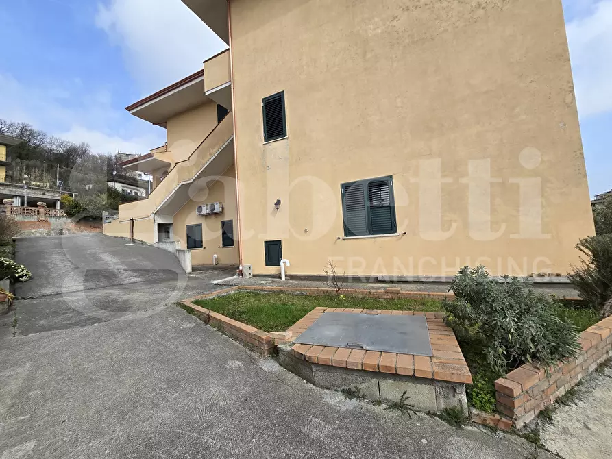 Immagine 24 di Appartamento in vendita  in Via Vincenzo Marino, 3 a Pentone