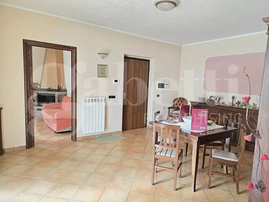 Immagine 2 di Appartamento in vendita  in Via Vincenzo Marino, 3 a Pentone