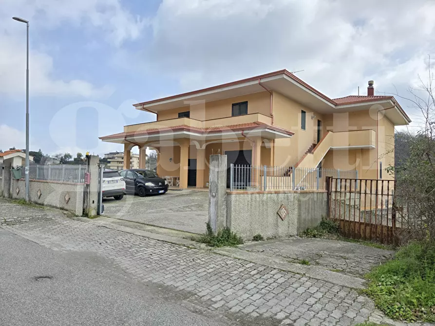 Immagine 31 di Appartamento in vendita  in Via Vincenzo Marino, 3 a Pentone